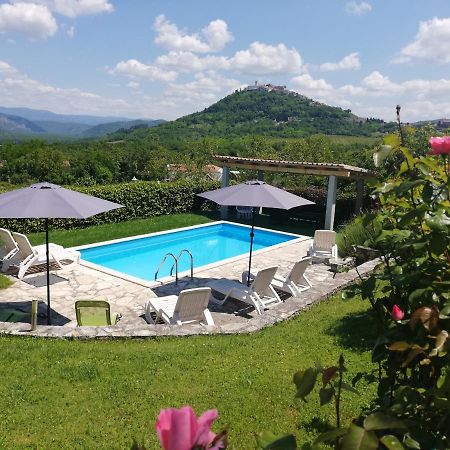 Guest House Valentino Motovun Extérieur photo