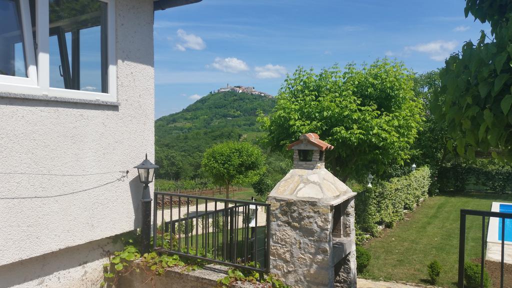 Guest House Valentino Motovun Extérieur photo
