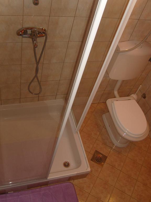 Guest House Valentino Motovun Chambre photo