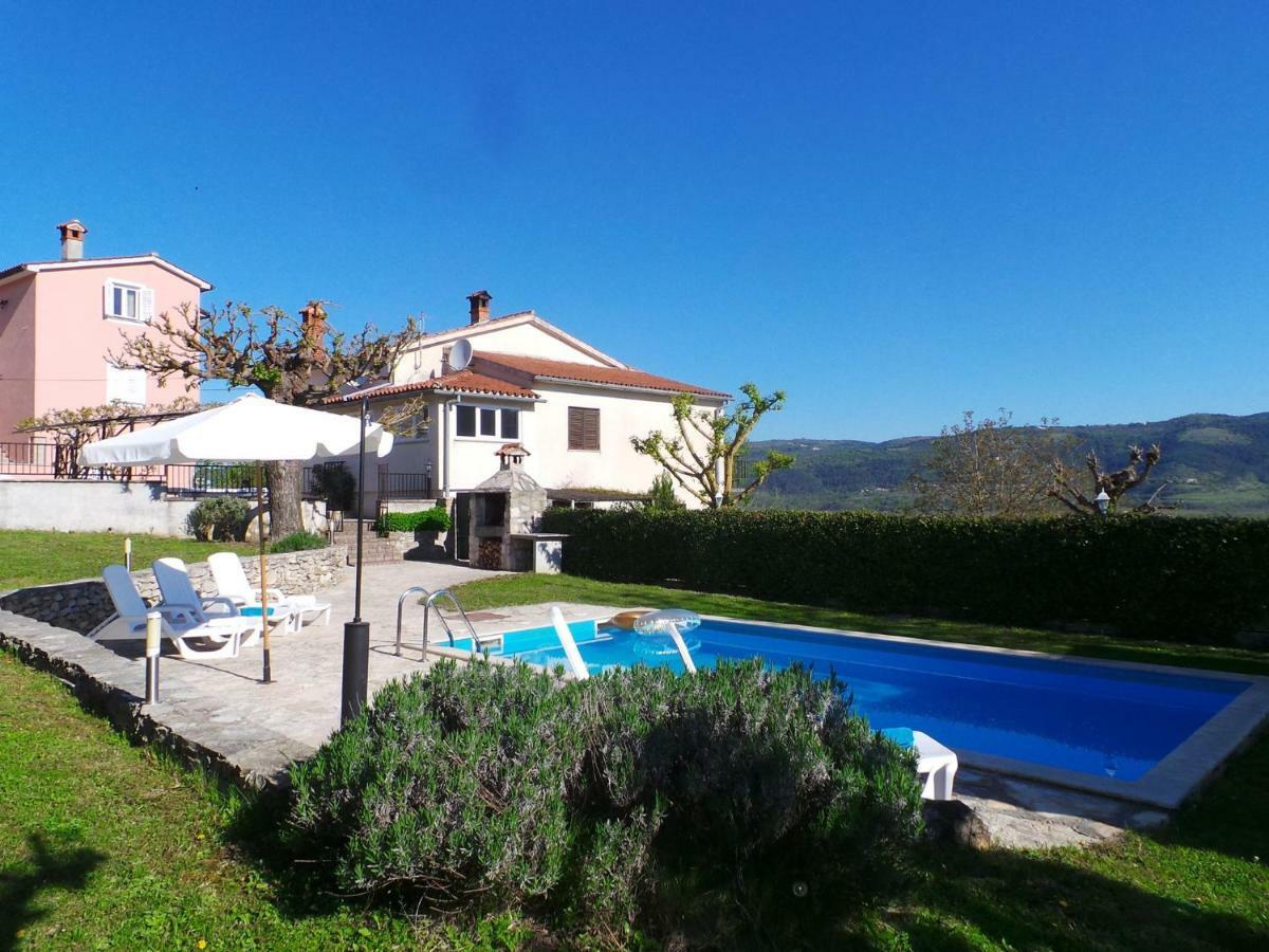 Guest House Valentino Motovun Extérieur photo